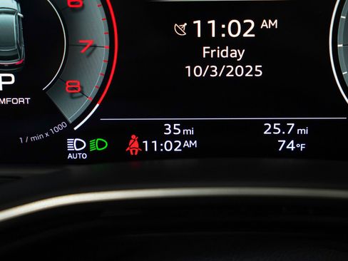 New 2025 Audi Q8 Premium Plus image 36