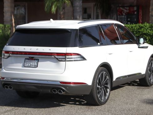 Used 2021 Lincoln Aviator Reserve w/ Equipment Group 201A RWD image 13
