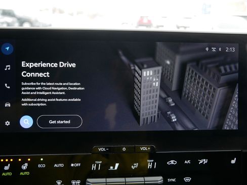 Used 2024 Subaru Solterra Limited image 22