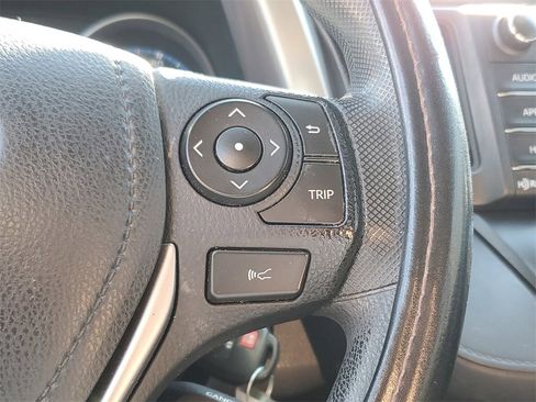 Used 2017 Toyota RAV4 LE image 25