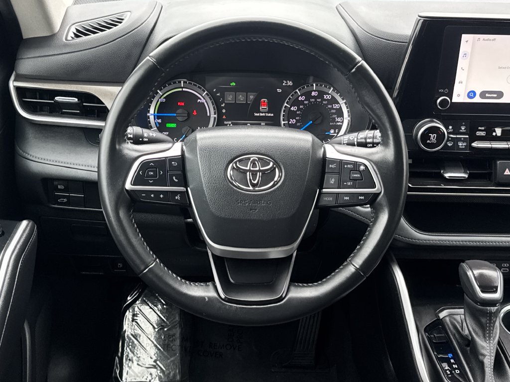 Used 2023 Toyota Highlander LE FWD image 15