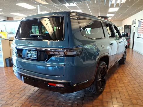 New 2026 Jeep Grand Wagoneer L Limited AWD/4WD image 3