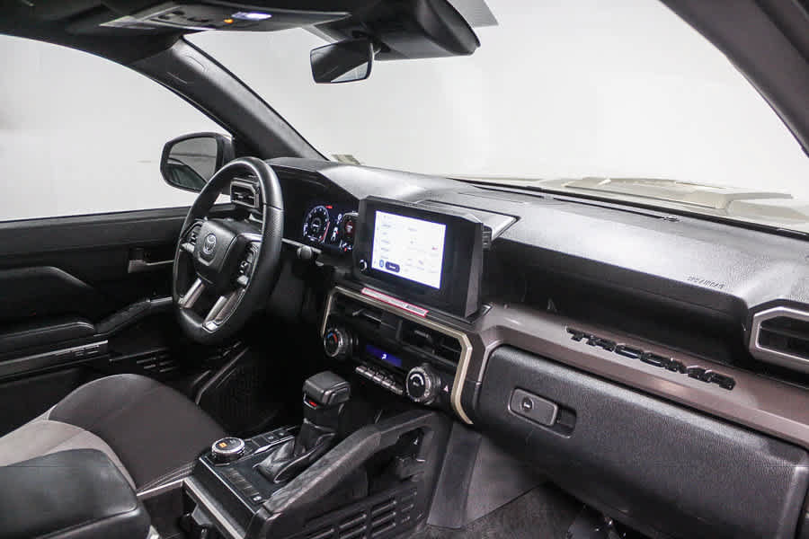 Used 2024 Toyota Tacoma TRD Sport RWD image 18