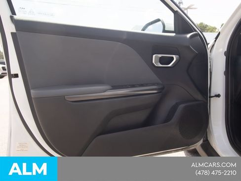 Used 2025 Kia K4 FWD image 39