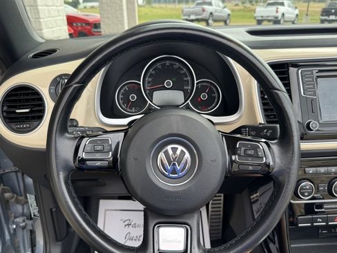 Used 2019 Volkswagen Beetle 2.0T Final Edition SEL image 25