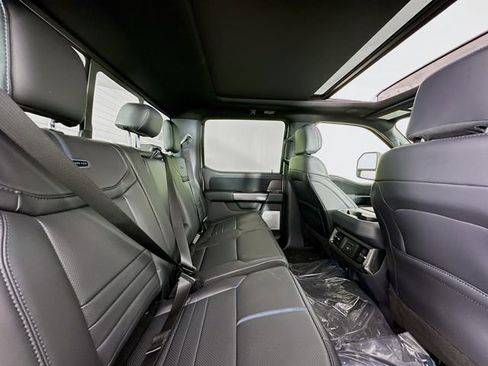 New 2026 Ford F450 Platinum w/ FX4 Off-Road Package image 29
