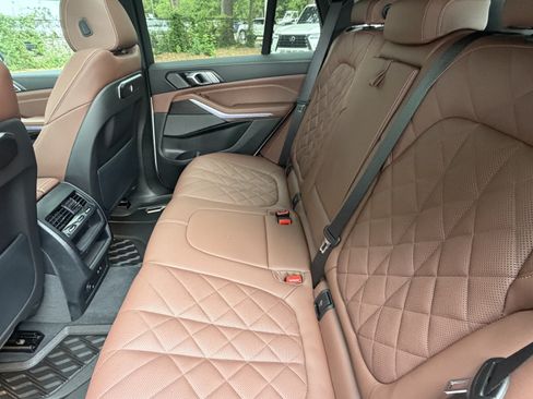 Used 2024 BMW X5 xDrive40i w/ Premium Package AWD/4WD image 32