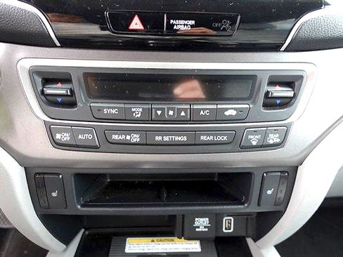Used 2021 Honda Pilot Special Edition image 19