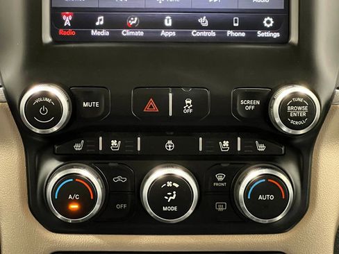 Used 2019 RAM 3500 Laramie image 24