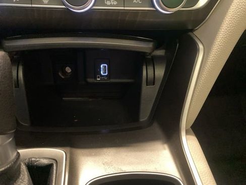 Used 2018 Honda Accord EX image 22