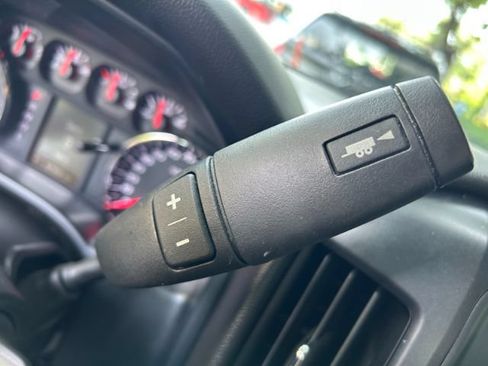 Used 2018 Chevrolet Silverado 1500 W/T w/ WT Fleet Convenience Package AWD/4WD image 19