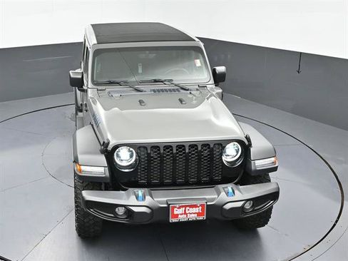 Used 2023 Jeep Wrangler Unlimited w/ Sun & Screen Package AWD/4WD image 38