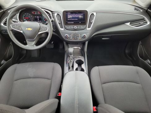 Used 2025 Chevrolet Malibu LT image 14