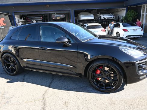 Used 2018 Porsche Macan GTS AWD/4WD image 13
