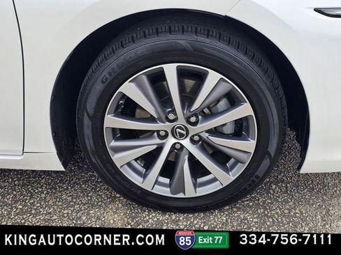 Used 2021 Lexus ES 350 w/ Premium Package image 9