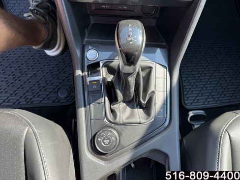 Used 2024 Volkswagen Tiguan SE R-Line AWD/4WD image 22