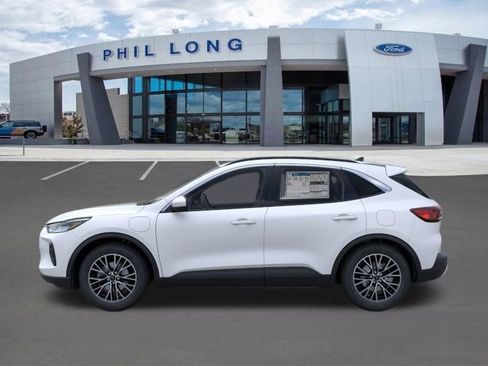 New 2025 Ford Escape SE FWD image 3