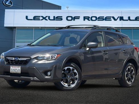 Used 2021 Subaru Crosstrek 2.0i Premium w/ Moonroof Package AWD/4WD image 1