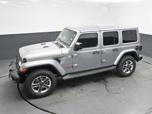 Used 2018 Jeep Wrangler Unlimited Sahara AWD/4WD image 25