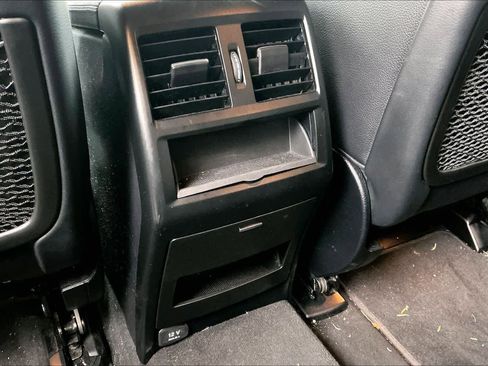 Used 2014 Mercedes-Benz GL 450 4MATIC image 34