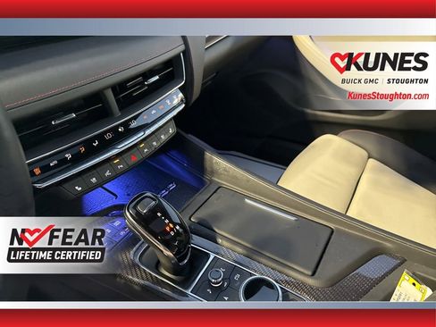 Used 2025 Cadillac CT5 V image 29