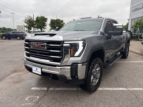 Used 2025 GMC Sierra 2500 SLT w/ SLT Convenience Package AWD/4WD image 12
