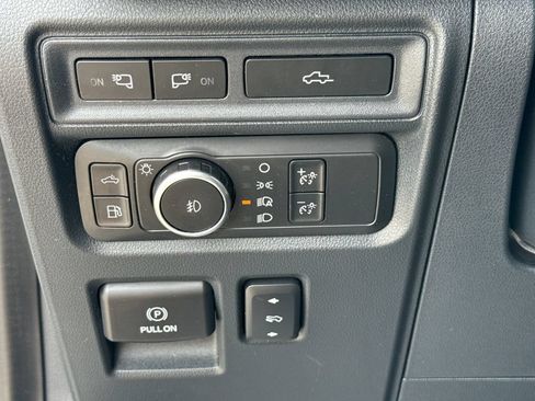 Used 2021 Ford F150 Platinum w/ Equipment Group 701A High AWD/4WD image 11