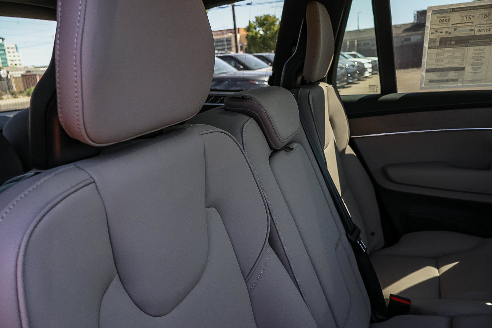 New 2026 Volvo XC90 T8 Plus w/ Protection Package Premier AWD/4WD image 19