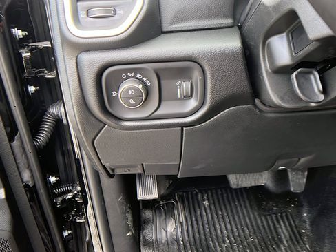 New 2025 RAM 5500 2WD Regular Cab image 19