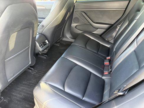 Used 2023 Tesla Model 3 Standard Range RWD image 18