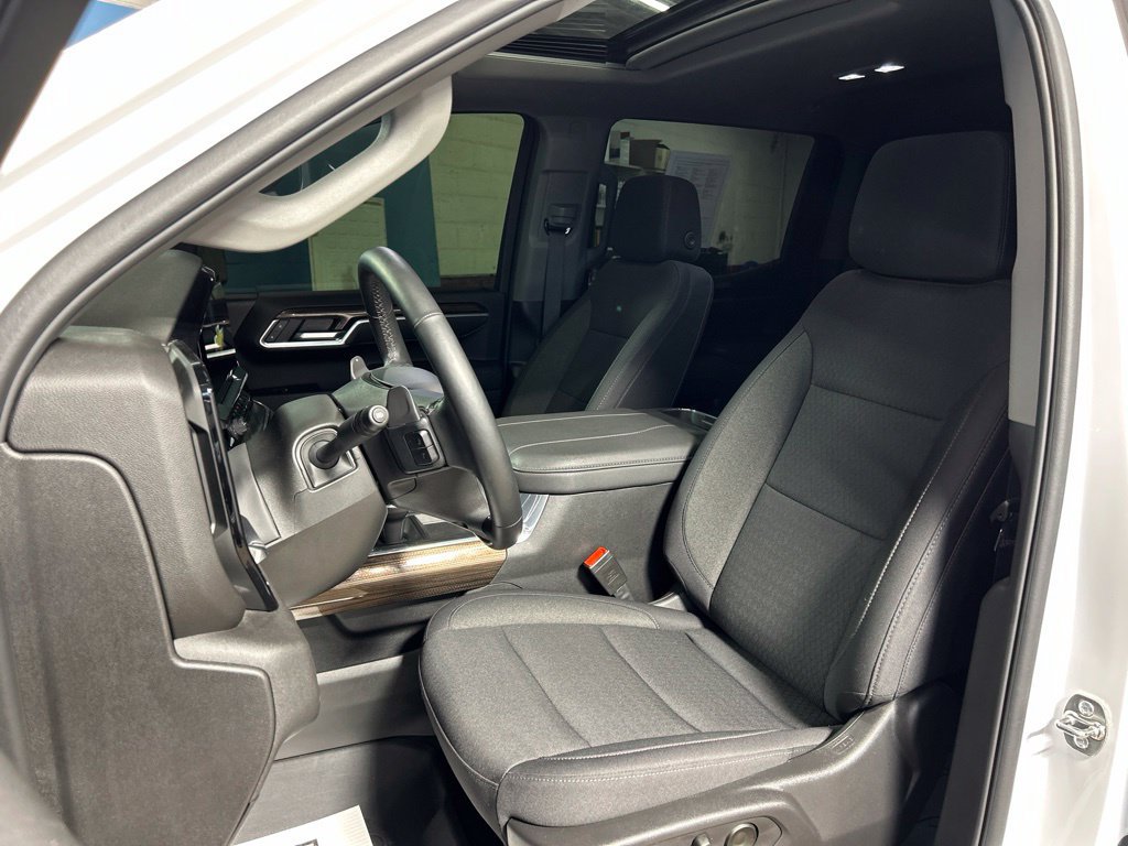 Used 2025 Chevrolet Silverado 1500 RST w/ Convenience Package II AWD/4WD image 18
