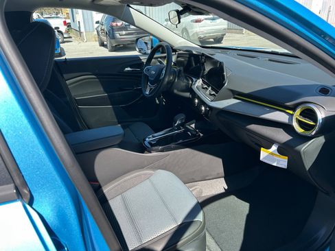 New 2026 Chevrolet Trax LT image 11