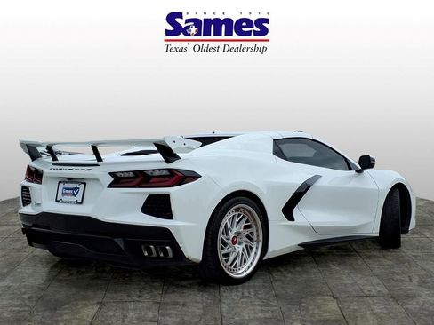 Used 2021 Chevrolet Corvette Stingray Premium Conv w/ Z51 Performance Package RWD image 3