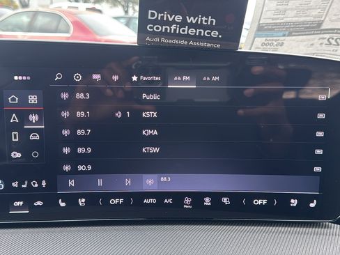 New 2025 Audi SQ5 Premium Plus image 18