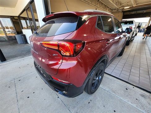 Used 2024 Buick Encore GX Sport Touring FWD image 3