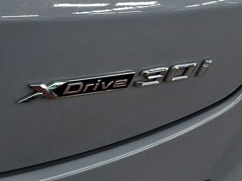 Used 2024 BMW X4 xDrive30i w/ Premium Package image 29