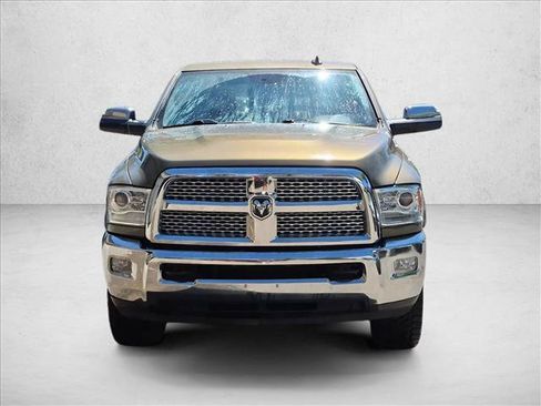 Used 2014 RAM 2500 Laramie w/ Convenience Group AWD/4WD image 2