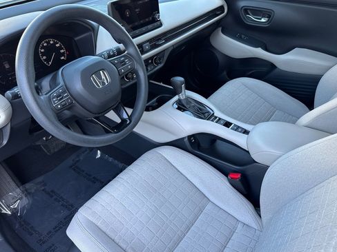 Used 2024 Honda HR-V LX image 4