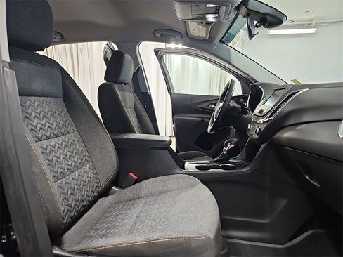 Used 2023 Chevrolet Equinox LT image 14