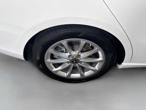 Used 2019 Mercedes-Benz A 220 w/ Premium Package image 33