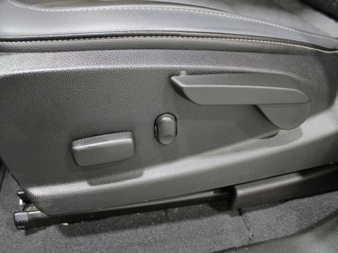 Used 2019 Chevrolet Colorado Z71 image 4