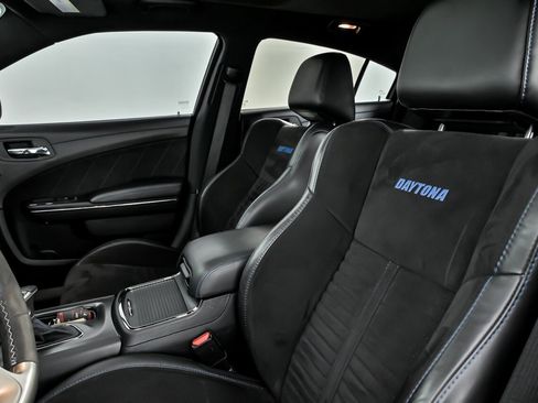 Used 2020 Dodge Charger SRT Hellcat w/ Navigation & Travel Group image 22