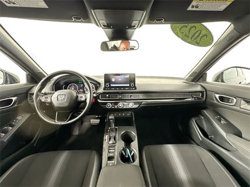 Used 2025 Honda Civic Sport image 11