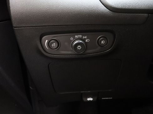 Used 2023 Buick Encore GX Preferred FWD image 23