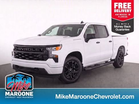 Used 2025 Chevrolet Silverado 1500 Custom w/ LPO, Dark Essentials Package RWD image 1