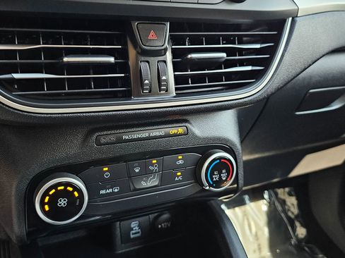 Used 2022 Ford Escape S image 30