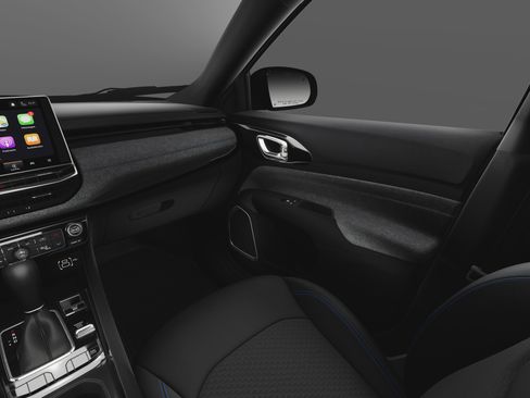 New 2026 Jeep Compass Latitude image 7