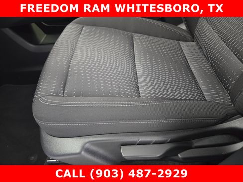 Used 2026 Chevrolet Equinox LT FWD image 18