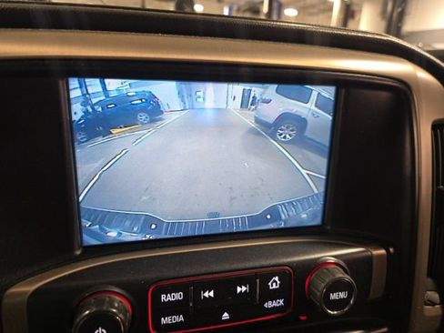Used 2016 GMC Sierra 2500 Denali w/ Duramax Plus Package AWD/4WD image 17