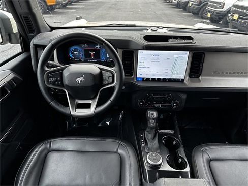 Certified 2025 Ford Bronco Outer Banks image 13